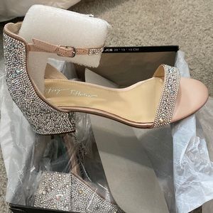 Betsy Johnson Mari square opened toe heel